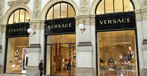 does versace support israel or palestine|versace supports israel.